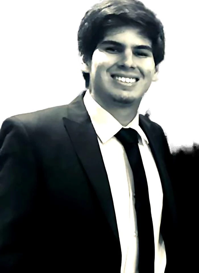 Nicolás Lascano R.
